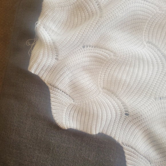 Beautiful light butterfly wing sweater. - Picture 8 of 9